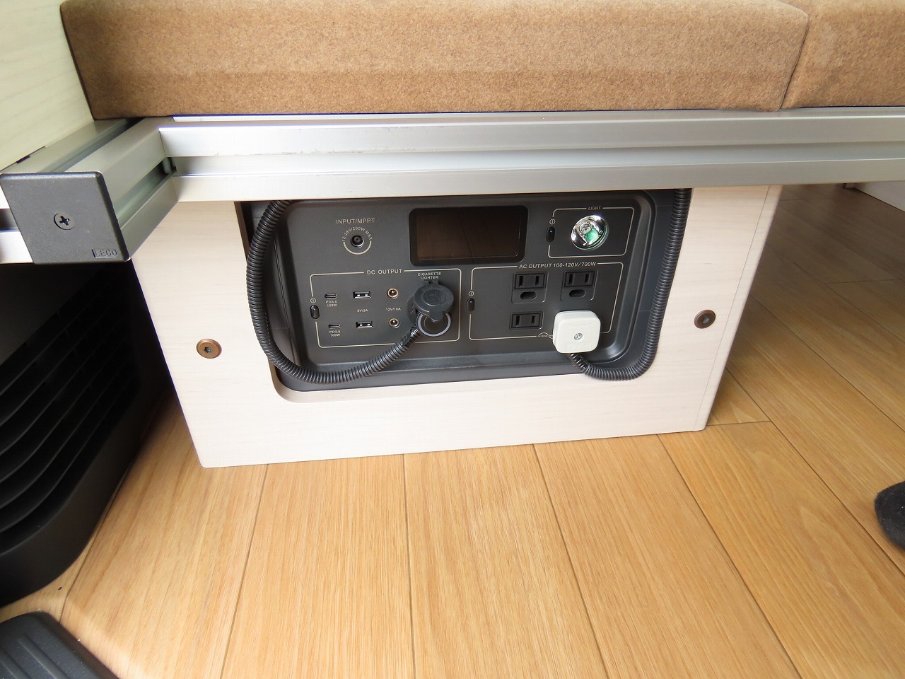 キャンピングカー バンコン ﾊｲｴｰｽ ｷｬﾙｽﾞﾓｰﾀｰ ｶﾘｶ ﾘﾄﾘｰﾄ