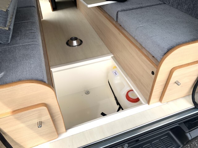 キャンピングカー バンコン かｰいんてりあ高橋 ﾘﾗｯｸｽﾜｺﾞﾝ1.5 FFﾋｰﾀｰ