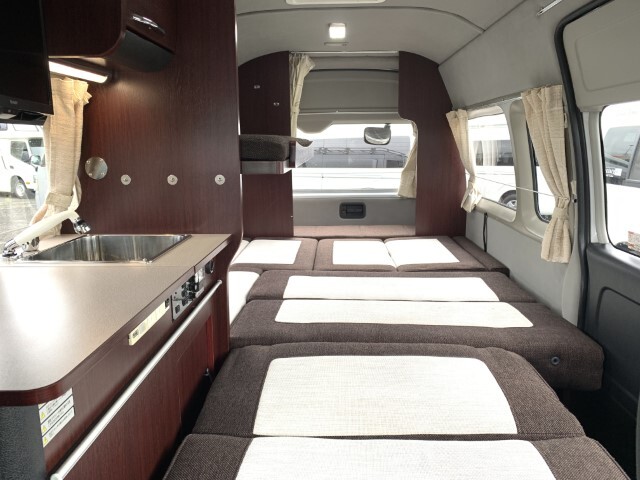 キャンピングカー バンコン ﾅｯﾂRV ﾗﾃﾞｨｯｼｭ FF暖房 1500ｲﾝﾊﾞｰﾀｰ