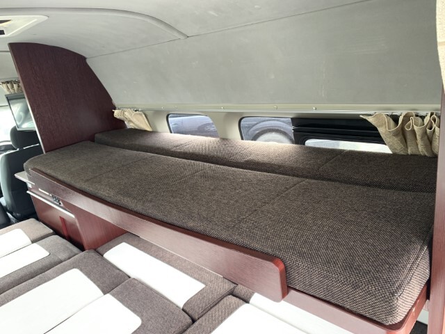 キャンピングカー バンコン ﾅｯﾂRV ﾗﾃﾞｨｯｼｭ FF暖房 1500ｲﾝﾊﾞｰﾀｰ