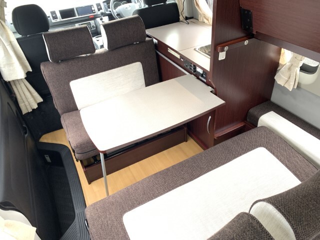 キャンピングカー バンコン ﾅｯﾂRV ﾗﾃﾞｨｯｼｭ FF暖房 1500ｲﾝﾊﾞｰﾀｰ