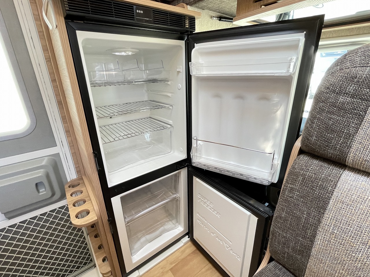 キャンピングカー キャブコン ｶﾑﾛｰﾄﾞ ﾀﾞｲﾚｸﾄｶｰｽﾞﾄﾘｯﾌﾟⅡ 4WD