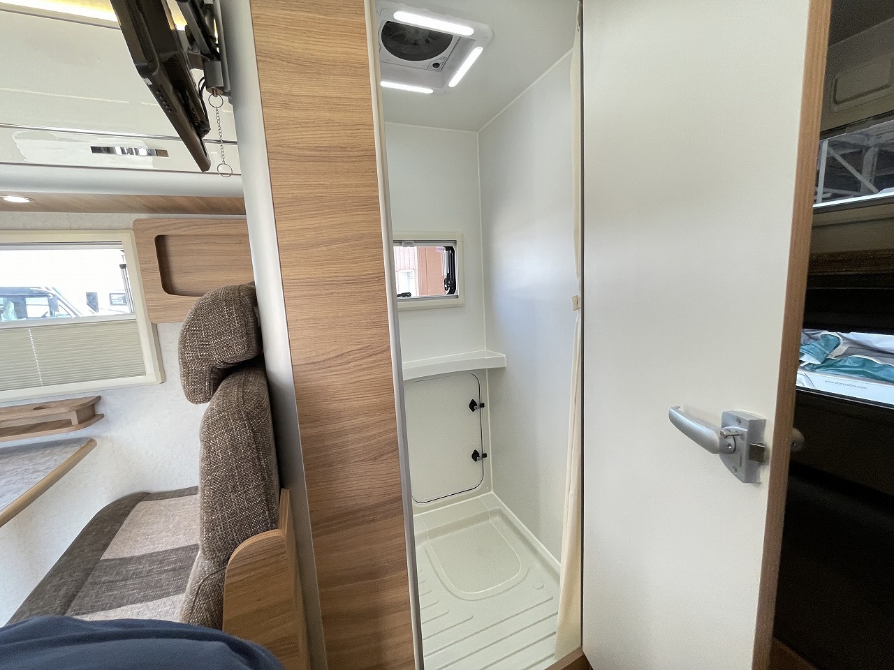 キャンピングカー キャブコン ｶﾑﾛｰﾄﾞ ﾀﾞｲﾚｸﾄｶｰｽﾞﾄﾘｯﾌﾟⅡ 4WD