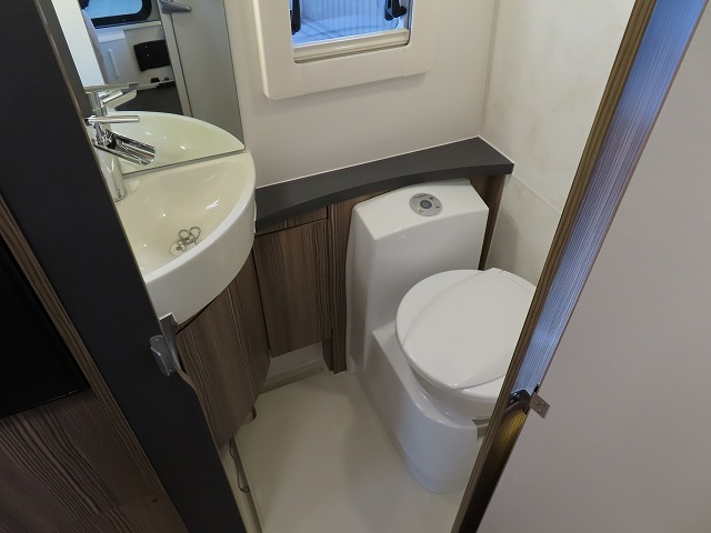 キャンピングカー キャブコン ｶﾑﾛｰﾄﾞ ﾊﾞﾝﾃｯｸ ｼﾞﾙ 家庭用ｴｱｺﾝ 4WD