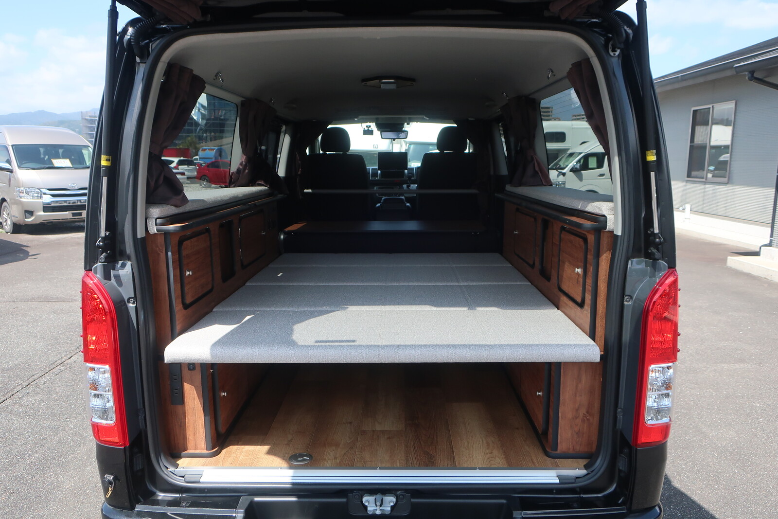 キャンピングカー バンコン ﾊｲｴｰｽ FOCS ｴｽﾊﾟｼｵes