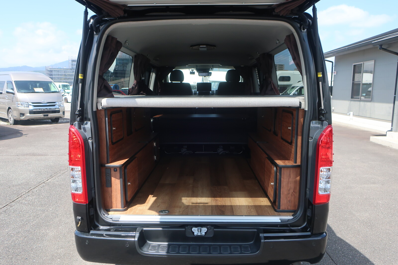 キャンピングカー バンコン ﾊｲｴｰｽ FOCS ｴｽﾊﾟｼｵes