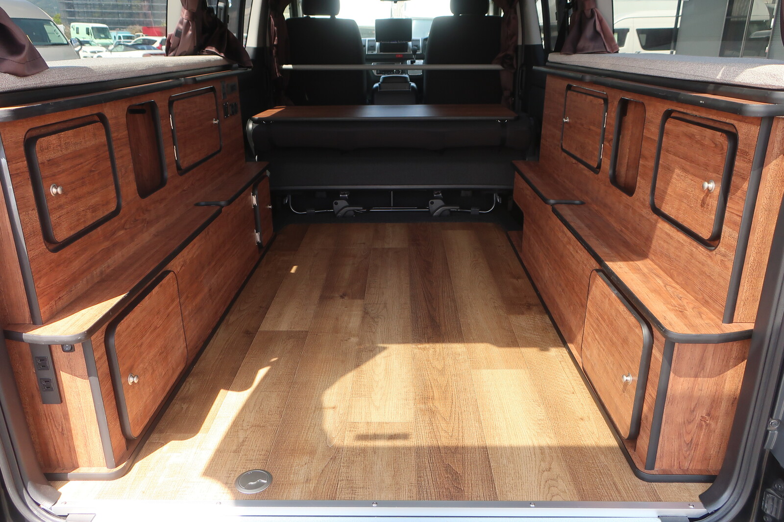 キャンピングカー バンコン ﾊｲｴｰｽ FOCS ｴｽﾊﾟｼｵes