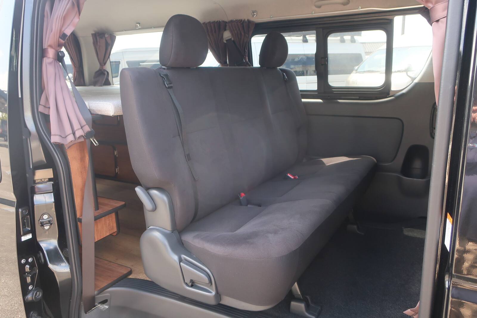 キャンピングカー バンコン ﾊｲｴｰｽ FOCS ｴｽﾊﾟｼｵes