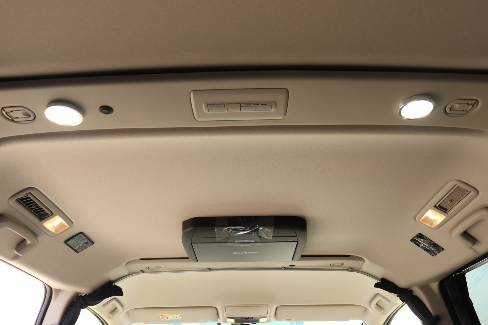 キャンピングカー バンコン ﾃﾞﾘｶD:5 ｹｲﾜｰｸｽ D5ｸﾙｰｽﾞ 4WD