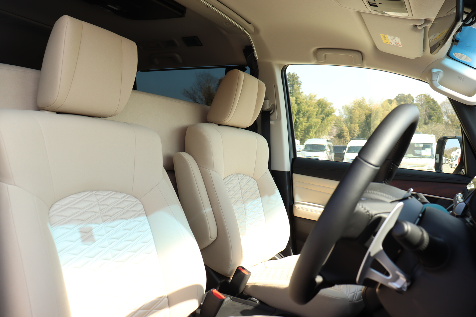 キャンピングカー バンコン ﾃﾞﾘｶD:5 ｹｲﾜｰｸｽ D5ｸﾙｰｽﾞ 4WD