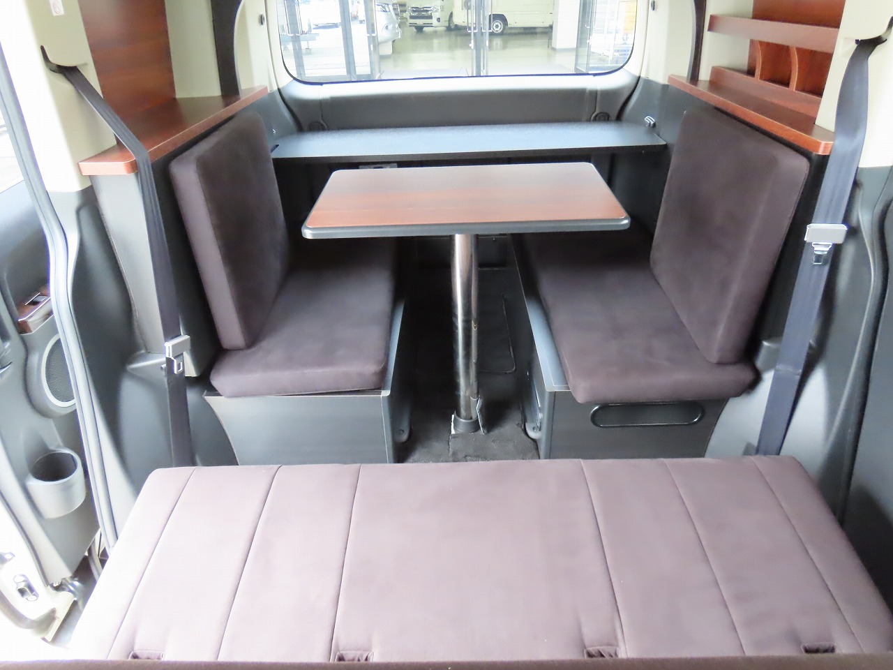 キャンピングカー バンコン ﾃﾞﾘｶD:5 ｹｲﾜｰｸｽ ｷｬﾝﾋﾟﾝｸﾞ仕様 4WD