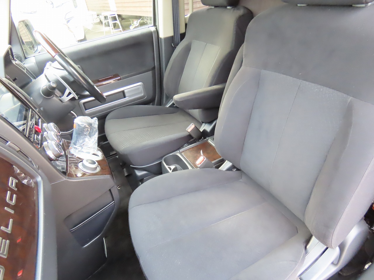 キャンピングカー バンコン ﾃﾞﾘｶD:5 ｹｲﾜｰｸｽ ｷｬﾝﾋﾟﾝｸﾞ仕様 4WD