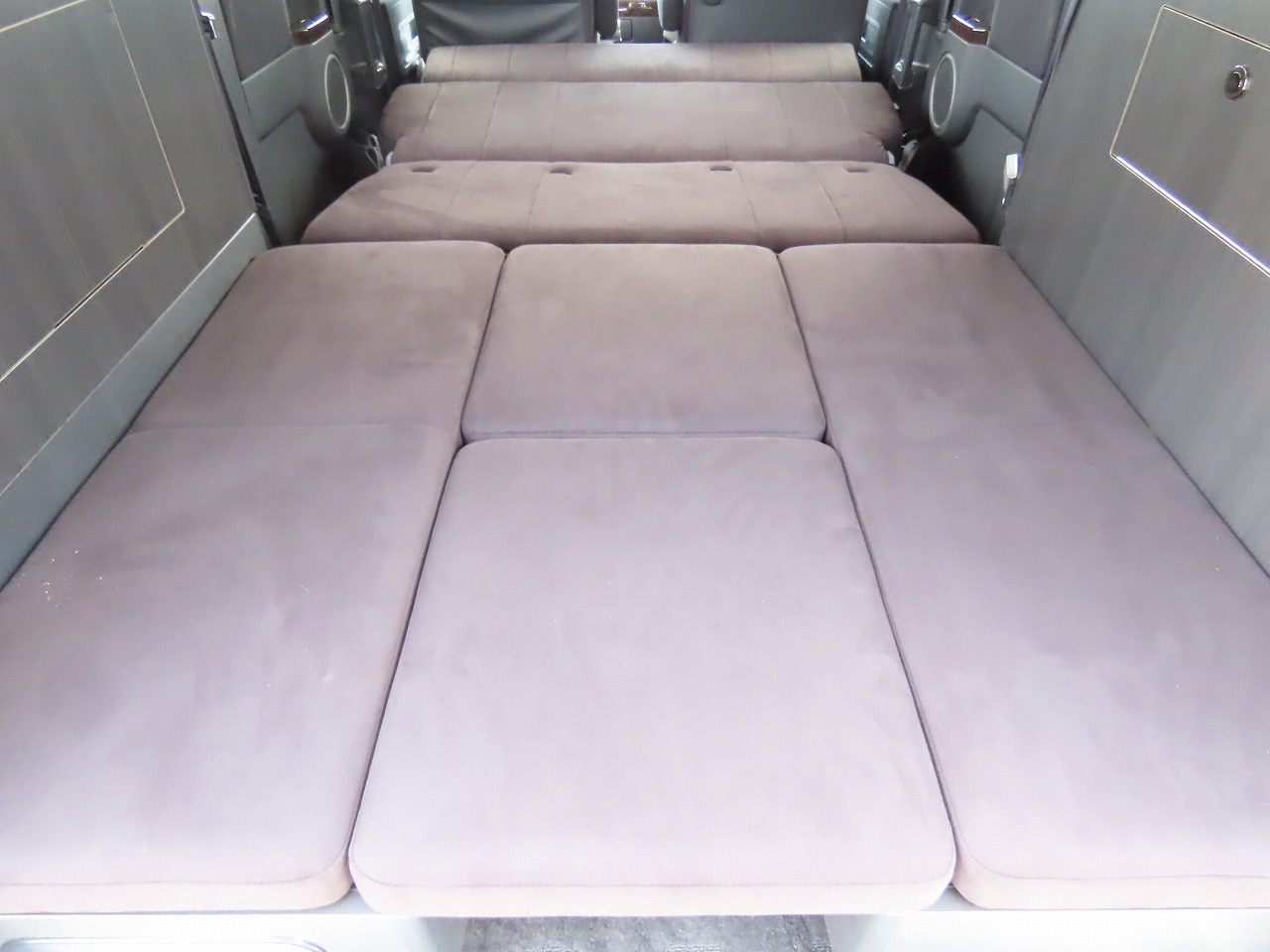 キャンピングカー バンコン ﾃﾞﾘｶD:5 ｹｲﾜｰｸｽ ｷｬﾝﾋﾟﾝｸﾞ仕様 4WD