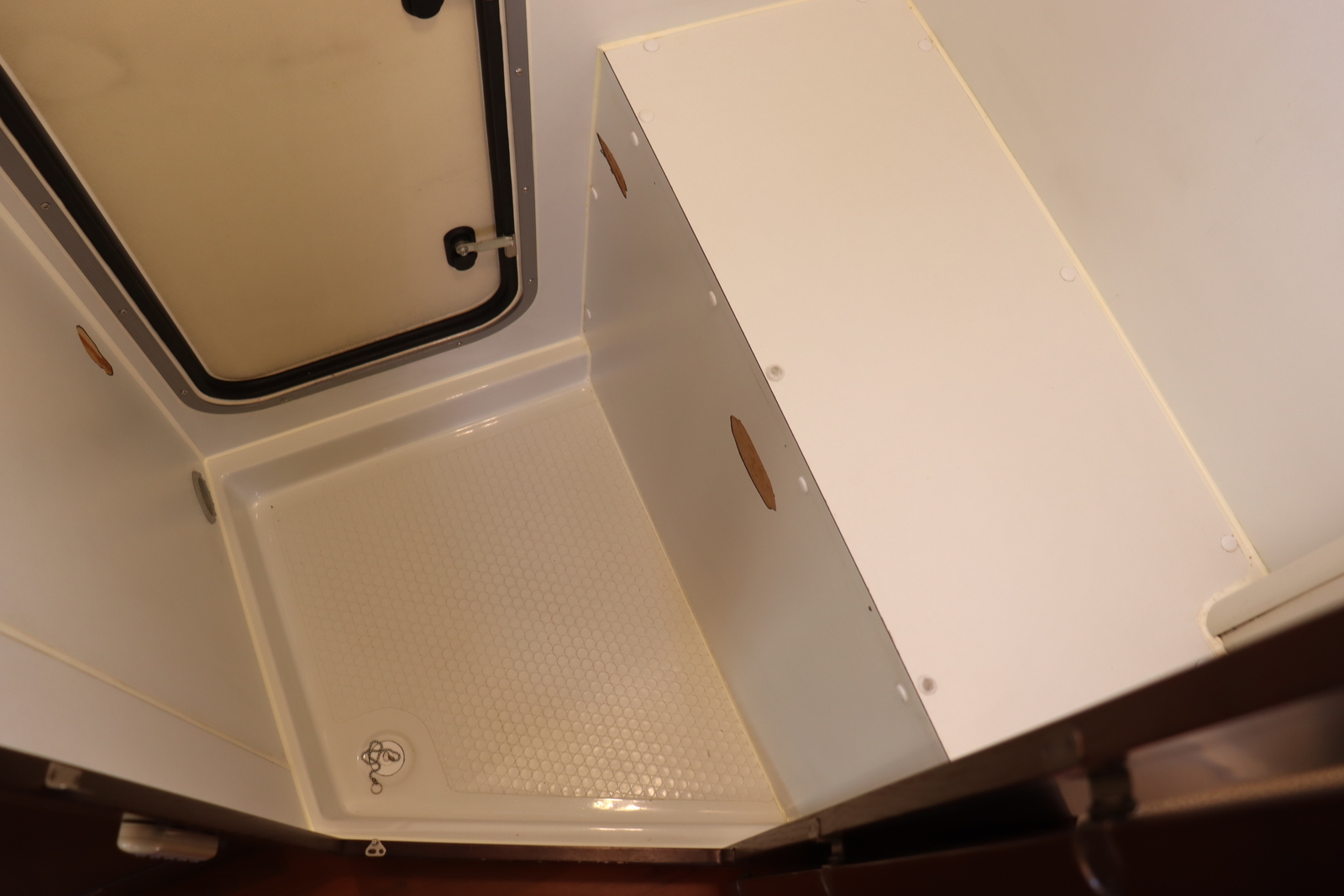 キャンピングカー キャブコン ｶﾑﾛｰﾄﾞ ﾅｯﾂRV製ﾐﾗｰｼﾞｭ 家庭用ｴｱｺﾝ 軽油