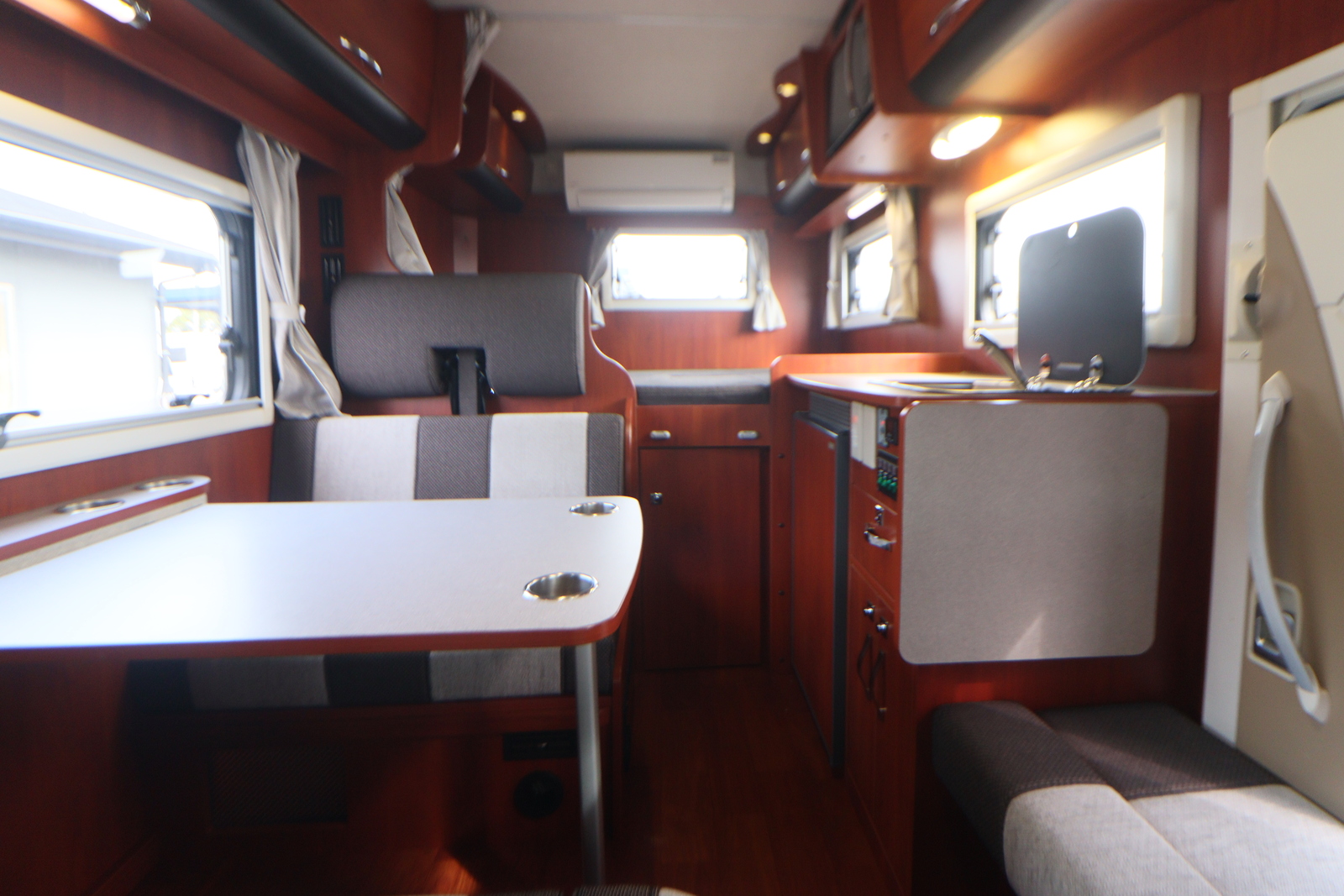 キャンピングカー キャブコン ｶﾑﾛｰﾄﾞ ﾅｯﾂRV ｸﾚｿﾝﾎﾞﾔｰｼﾞｭｴﾎﾞﾗｲﾄ