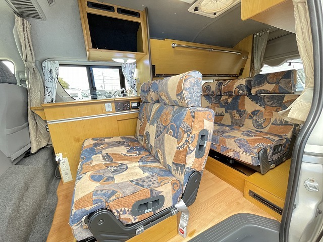 キャンピングカー バンコン ﾚｼﾞｱｽｴｰｽ ﾅｯﾂRV ﾗﾃﾞｨｯｼｭ