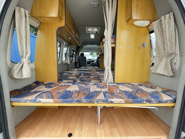 キャンピングカー バンコン ﾚｼﾞｱｽｴｰｽ ﾅｯﾂRV ﾗﾃﾞｨｯｼｭ