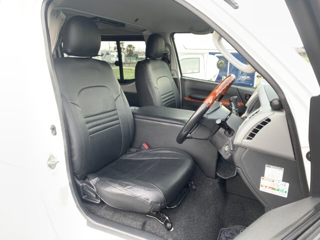 キャンピングカー バンコン ﾘﾝｴｲ ﾊﾞｶﾝﾁｪｽｻﾝﾃｨ 40L冷蔵庫 8ﾅﾝﾊﾞｰ