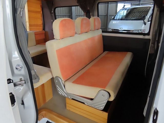 キャンピングカー バンコン ﾀｳﾝｴｰｽ ﾀｺｽ ﾊﾅ　出窓　ﾏｯｸｽﾌｧﾝ