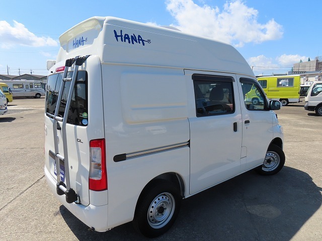 キャンピングカー バンコン ﾀｳﾝｴｰｽ ﾀｺｽ ﾊﾅ　出窓　ﾏｯｸｽﾌｧﾝ