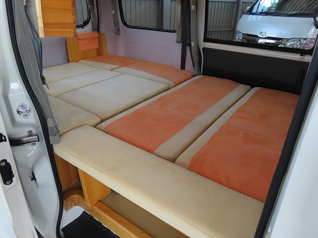 キャンピングカー バンコン ﾀｳﾝｴｰｽ ﾀｺｽ ﾊﾅ　出窓　ﾏｯｸｽﾌｧﾝ