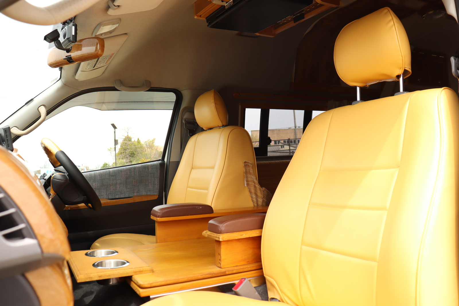 キャンピングカー ハイエース ﾊﾞﾝｺﾝ　ｶﾄｰﾓｰﾀｰ製 DD　4WD