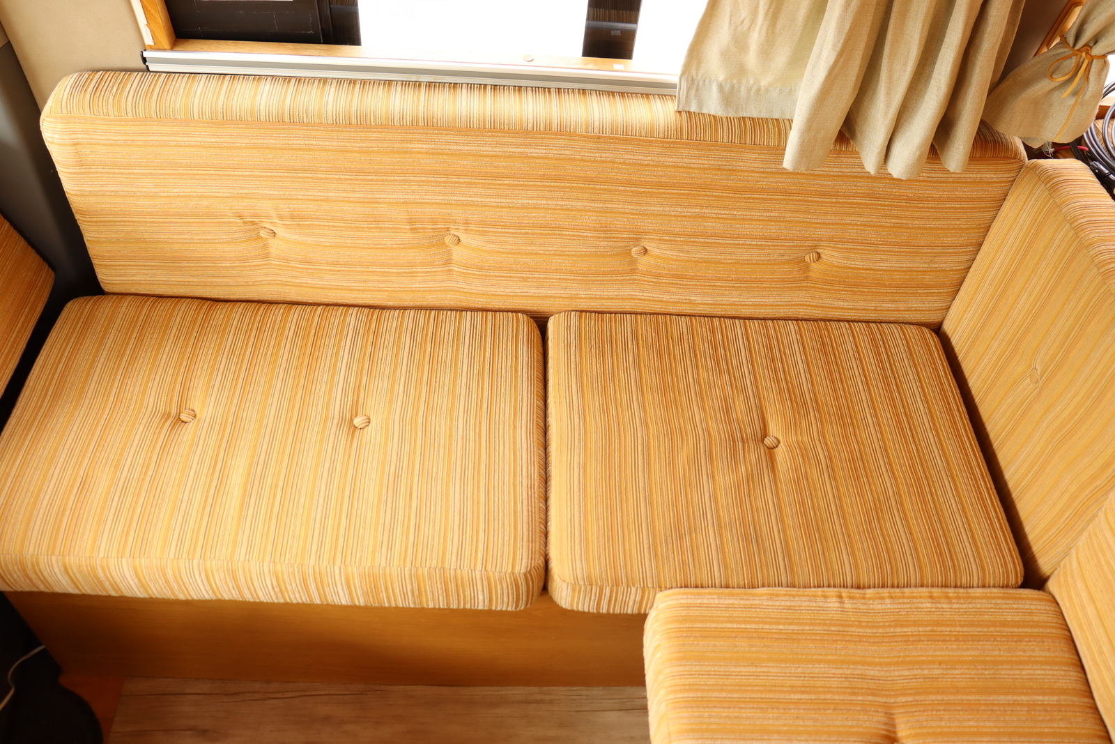 キャンピングカー ハイエース ﾊﾞﾝｺﾝ　ｶﾄｰﾓｰﾀｰ製 DD　4WD