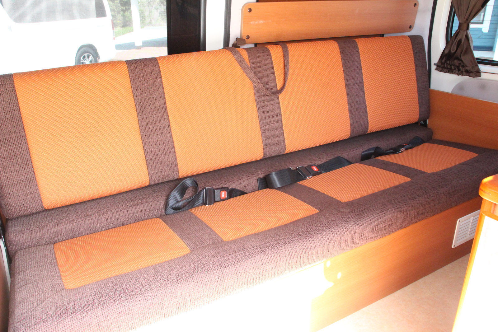 キャンピングカー バンコン ﾀｳﾝｴｰｽ ｷｬﾝﾋﾟﾝｸﾞｶｰ広島 ﾋﾟｺ