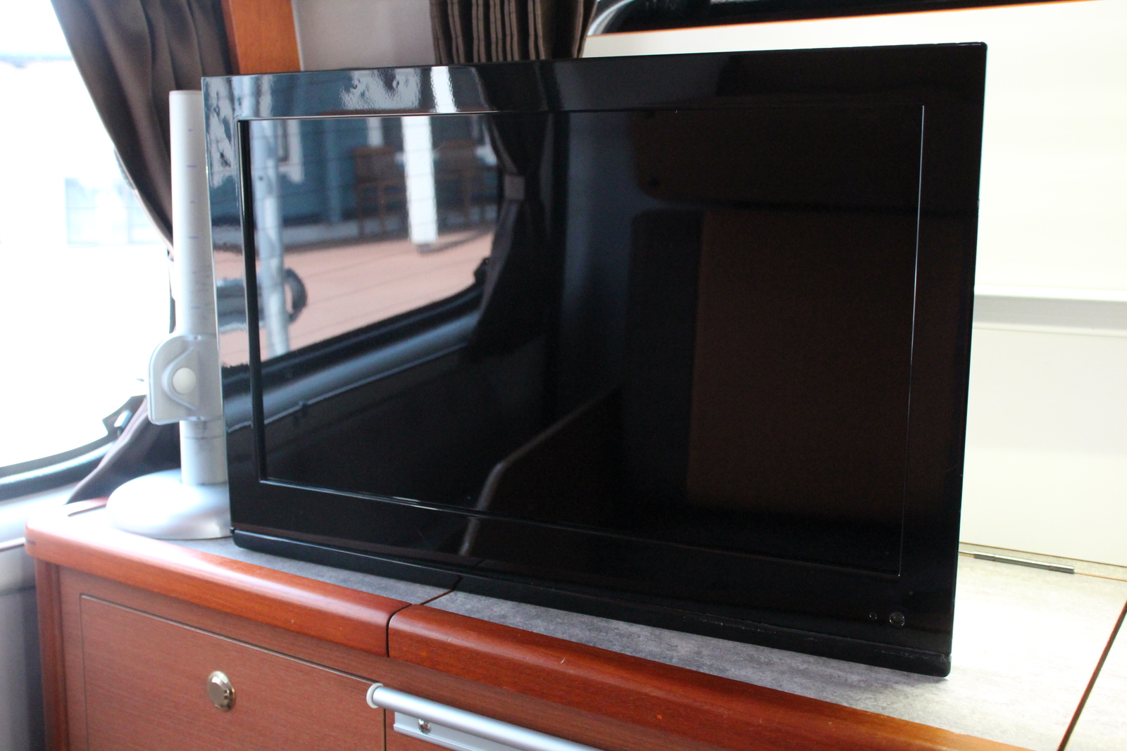 キャンピングカー バンコン ﾀｳﾝｴｰｽ ｷｬﾝﾋﾟﾝｸﾞｶｰ広島 ﾋﾟｺ