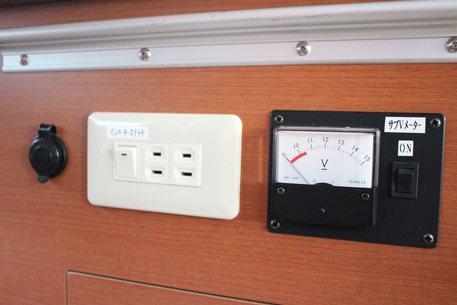 キャンピングカー バンコン ﾀｳﾝｴｰｽ ｷｬﾝﾋﾟﾝｸﾞｶｰ広島 ﾋﾟｺ