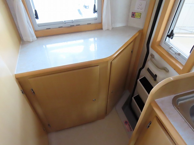 キャンピングカー キャブコン ﾊｲｴｰｽ ﾌｧﾝﾙｰﾁｪ ﾊﾟﾀｺﾞﾆｱ 4WD