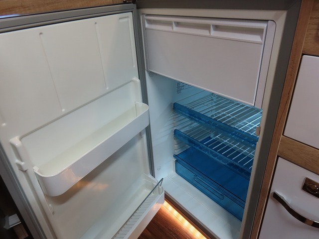 キャンピングカー キャブコン ｶﾑﾛｰﾄﾞ ﾅｯﾂ ｸﾚｱ5.3Xｴﾎﾞﾘｭｰｼｮﾝ