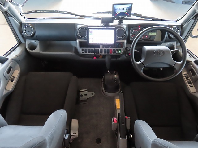 キャンピングカー キャブコン ｶﾑﾛｰﾄﾞ ﾅｯﾂ ｸﾚｱ5.3Xｴﾎﾞﾘｭｰｼｮﾝ