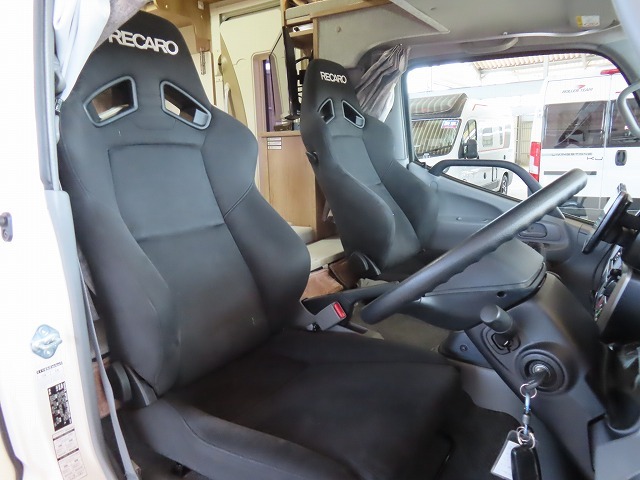 キャンピングカー キャブコン ｶﾑﾛｰﾄﾞ ﾅｯﾂ ｸﾚｱ5.3Xｴﾎﾞﾘｭｰｼｮﾝ