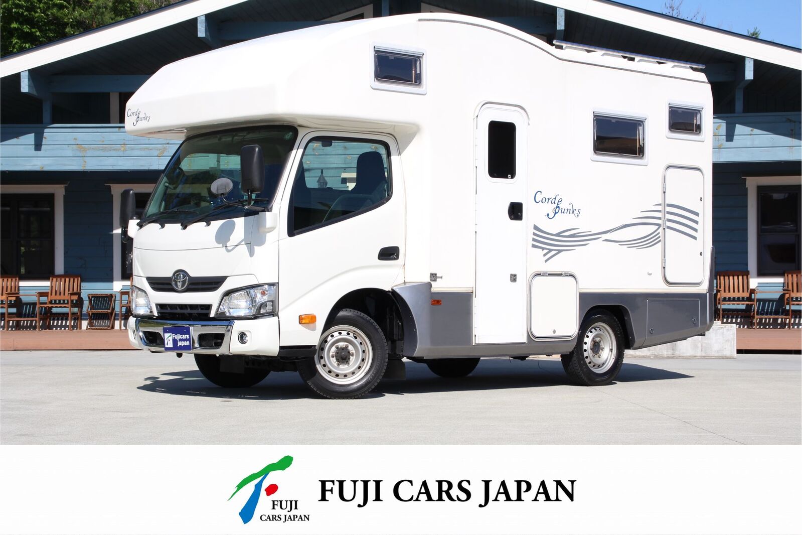 キャンピングカー キャブコン カムロード バンテック コルドバンクス 4WD