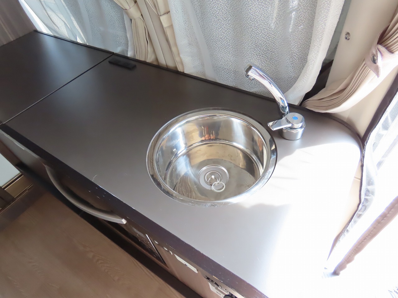 キャンピングカー バンコン ﾊｲｴｰｽ ﾚｸﾋﾞｨ ﾌｧｲﾌﾞｽﾀｰｾﾌﾟﾄ 4WD