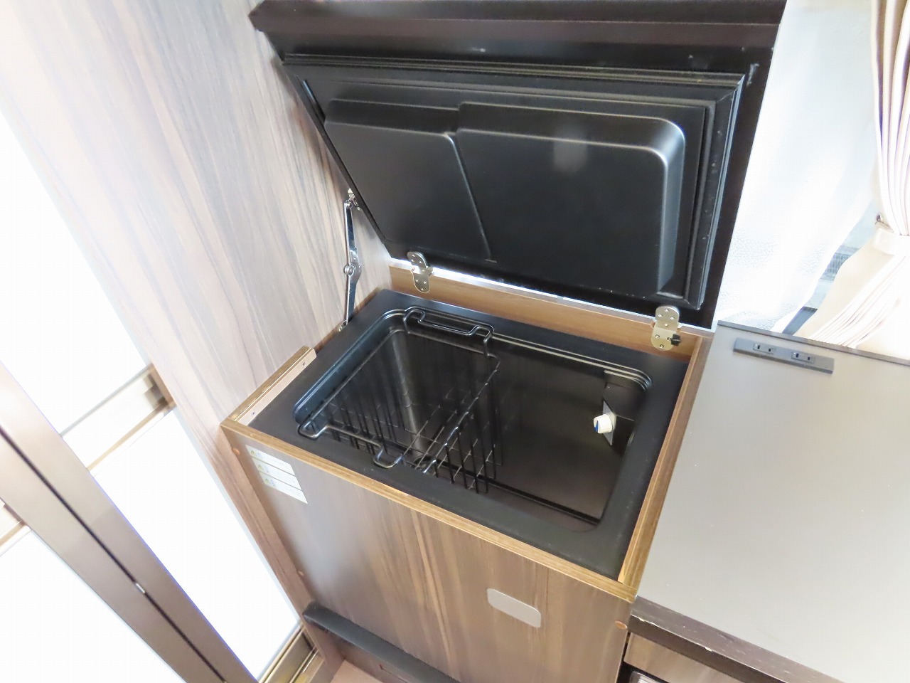 キャンピングカー バンコン ﾊｲｴｰｽ ﾚｸﾋﾞｨ ﾌｧｲﾌﾞｽﾀｰｾﾌﾟﾄ 4WD