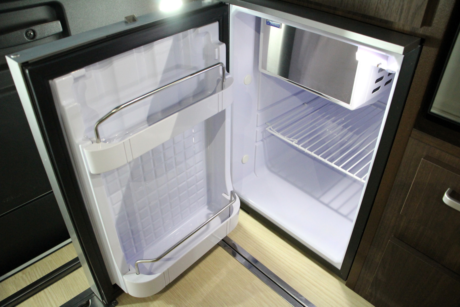 キャンピングカー バンコン ﾊｲｴｰｽｹｲﾜｰｸｽｵｰﾛｴｸｽｸﾙｰｼﾌﾞｾﾌﾞﾝｽﾀｰ