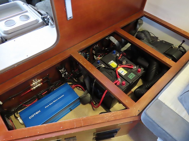 キャンピングカー キャブコン ｶﾑﾛｰﾄﾞ 東和 ｳﾞｫｰﾝR2B　FFﾋｰﾀｰ