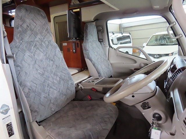 キャンピングカー キャブコン ｶﾑﾛｰﾄﾞ 東和 ｳﾞｫｰﾝR2B　FFﾋｰﾀｰ