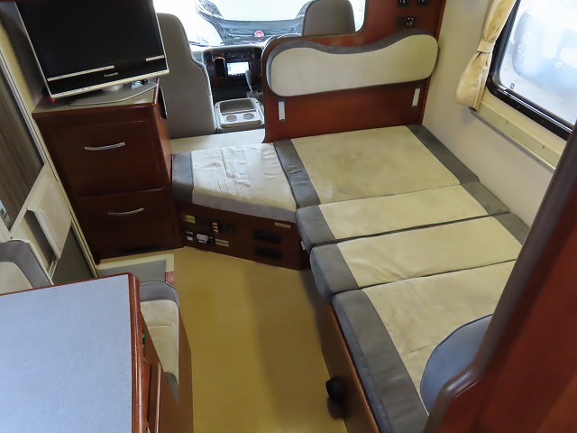 キャンピングカー キャブコン ｶﾑﾛｰﾄﾞ 東和 ｳﾞｫｰﾝR2B　FFﾋｰﾀｰ