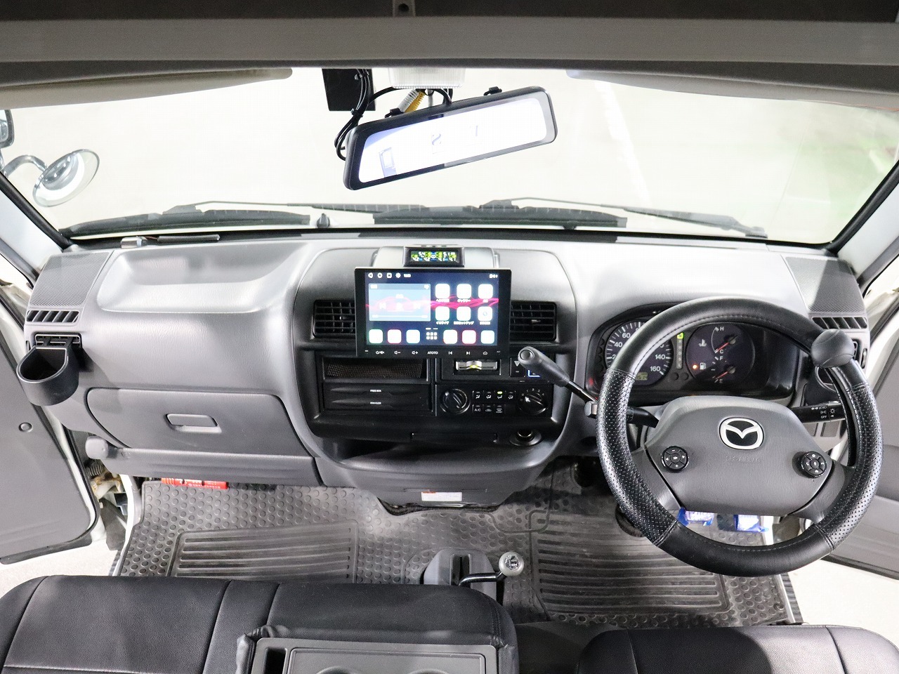 キャンピングカー キャブコン ﾎﾞﾝｺﾞ AtoZ ｱﾐﾃｨRR 4WD　FF　12VAC