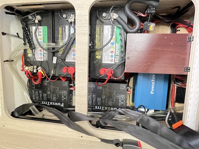 キャンピングカー キャブコン ｶﾑﾛｰﾄﾞ 東和 ｳﾞｫｰﾝｴｸｽｸﾙｰｼﾌﾞR2B