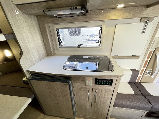 キャンピングカー キャブコン ｶﾑﾛｰﾄﾞ 東和 ｳﾞｫｰﾝｴｸｽｸﾙｰｼﾌﾞR2B