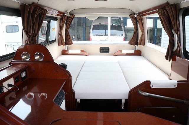 キャンピングカー バンコン ﾊｲｴｰｽ FOCS DSﾘﾉﾀｸﾐ FFﾋｰﾀｰ 4WD