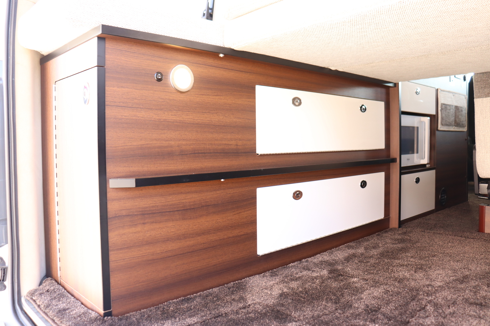 キャンピングカー バンコン ﾊｲｴｰｽ ﾃﾞﾙﾀﾘﾝｸ ﾀﾞｰｳｨﾝQ3