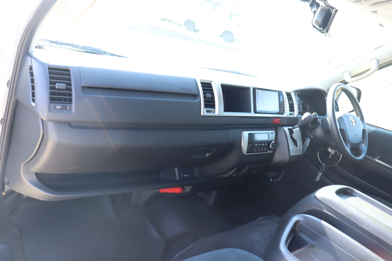 キャンピングカー バンコン ﾊｲｴｰｽ ﾃﾞﾙﾀﾘﾝｸ ﾀﾞｰｳｨﾝQ3