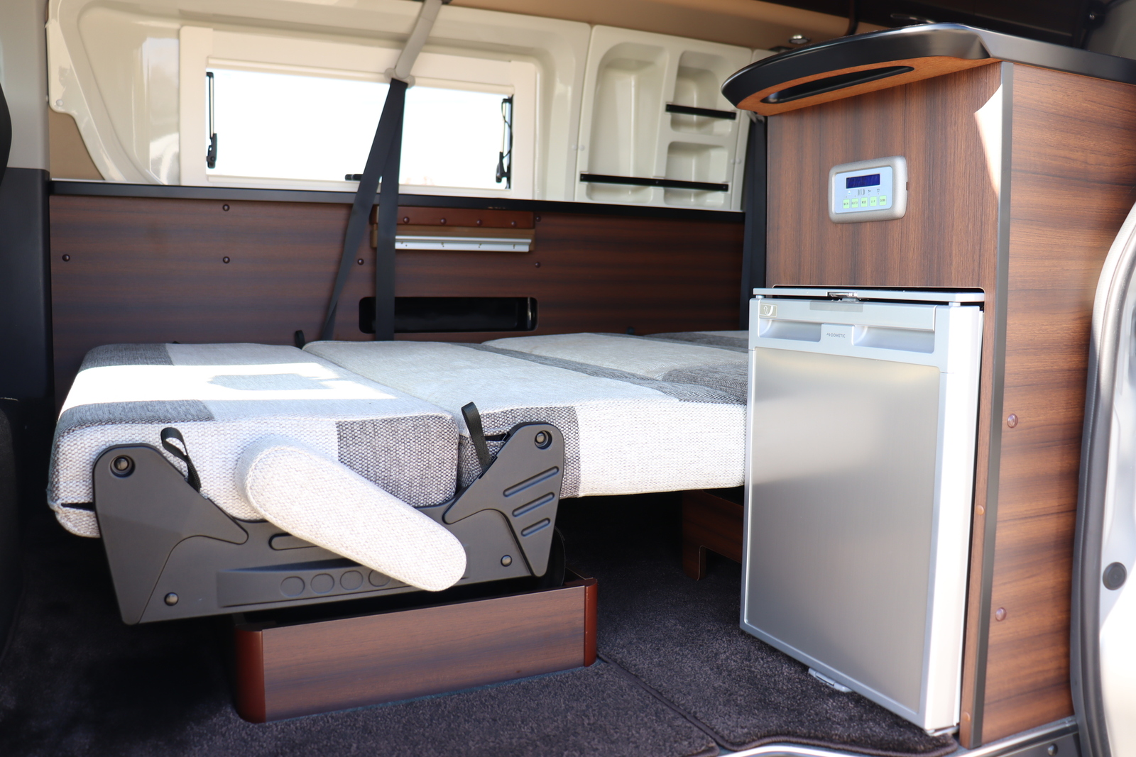 キャンピングカー バンコン ﾊｲｴｰｽ ﾃﾞﾙﾀﾘﾝｸ ﾀﾞｰｳｨﾝQ3