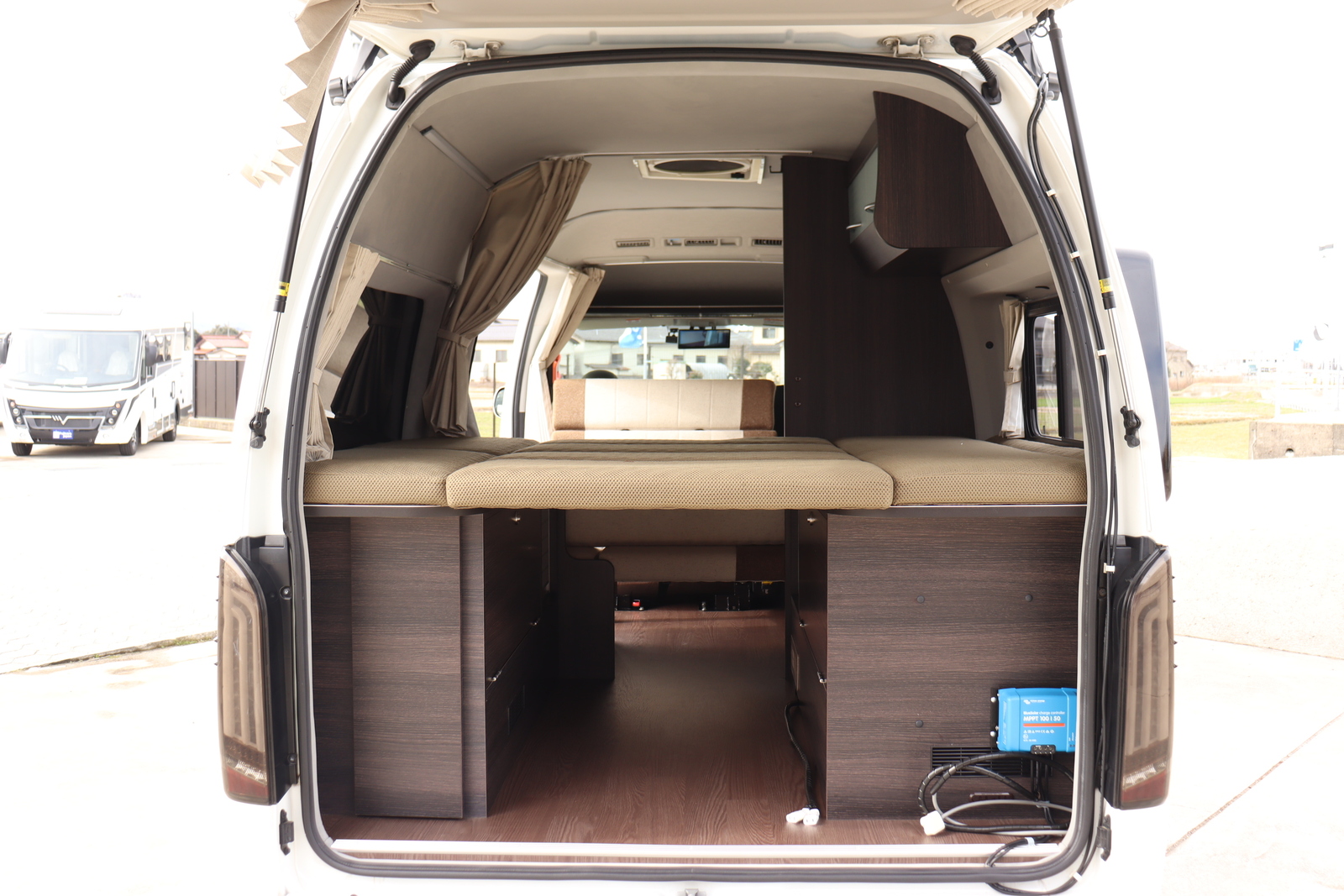 キャンピングカー バンコン ﾊｲｴｰｽ ｷｬﾝﾊﾟｰ鹿児島 ﾚﾑﾌｫﾚｽﾄ 4WD