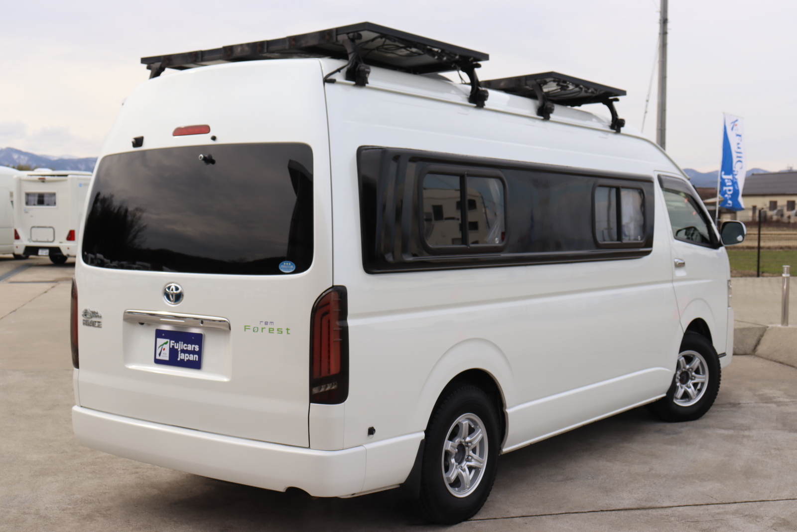 キャンピングカー バンコン ﾊｲｴｰｽ ｷｬﾝﾊﾟｰ鹿児島 ﾚﾑﾌｫﾚｽﾄ 4WD